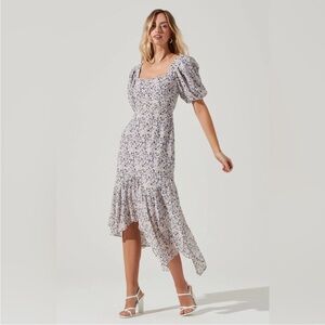 ASTR the label Micalela Floral Puff Sleeve Asymmetrical Midi Dress Size XS‎